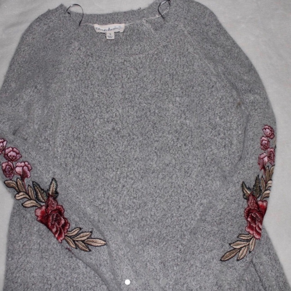 FLORAL SWEATER